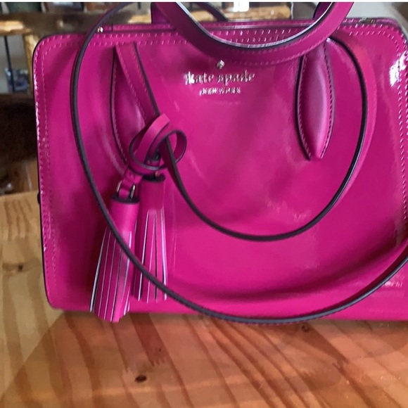 Kate Spade Stunning Shiny Handbag Clutch - Picture 5 of 16